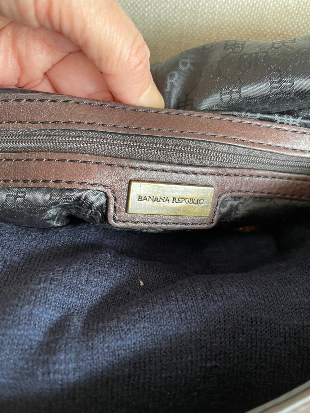 Y2K Banana Republic Dark Brown Pebbled Leather Shoulder Bag - Picture 11 of 14